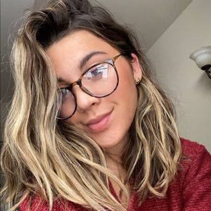 Meet your Posher, Isabella